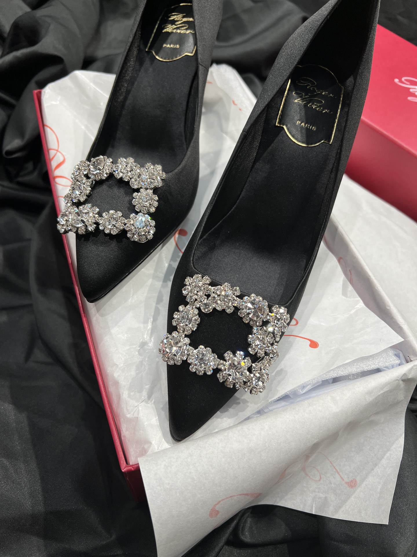 Roger vivier 2025ss Heels(EU35-41)