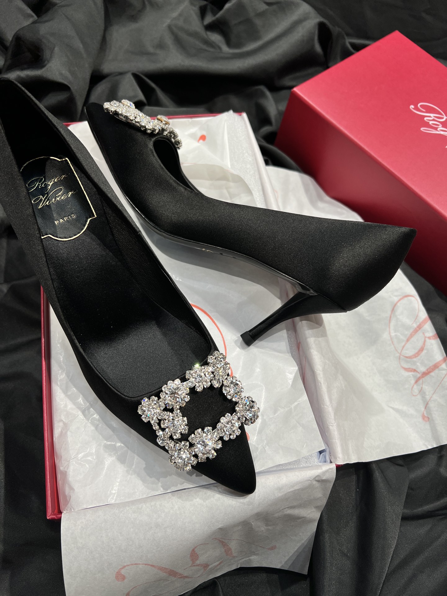 Roger vivier 2025ss Heels(EU35-41)