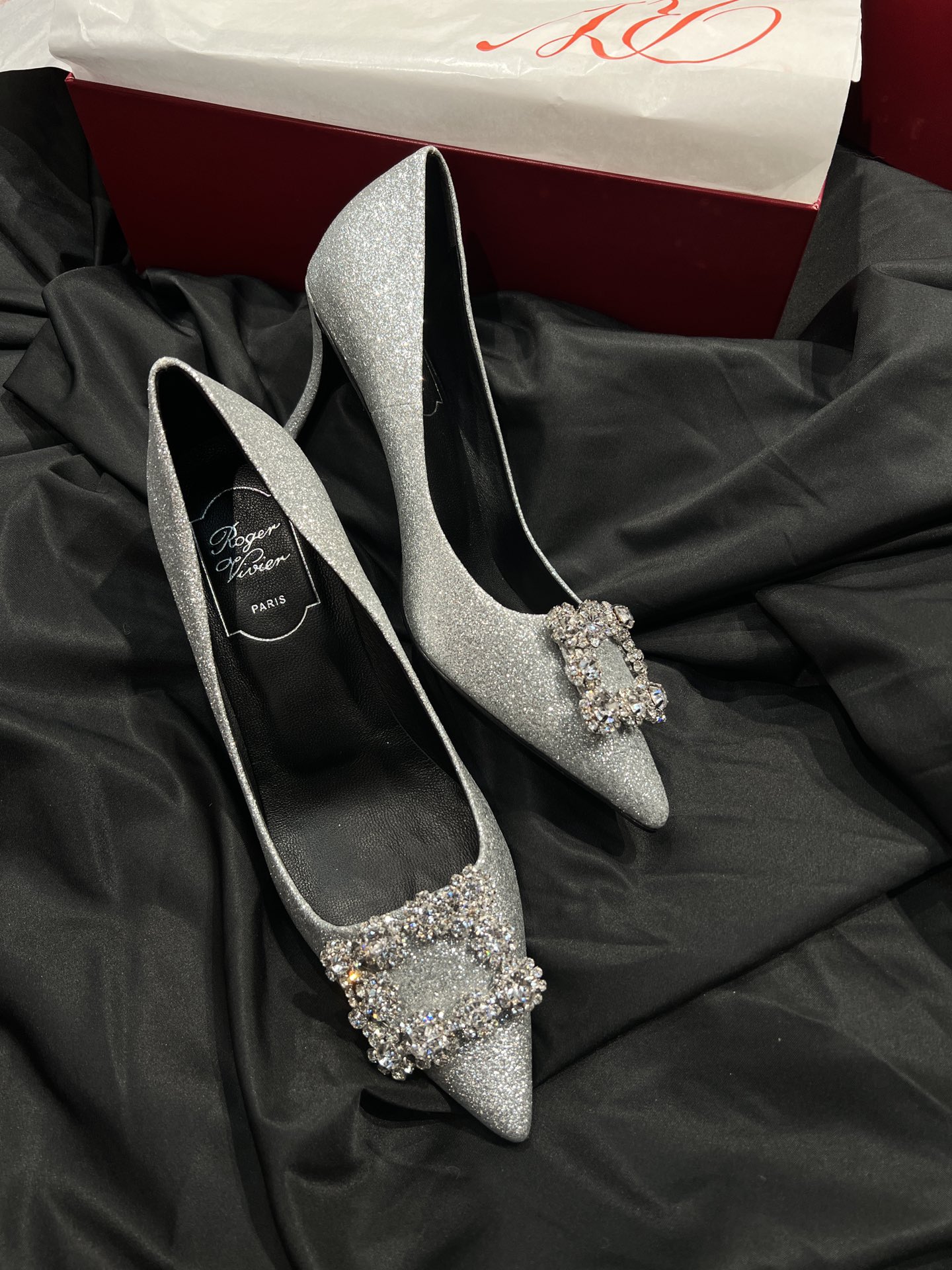 Roger vivier 2025ss Heels(EU35-41)