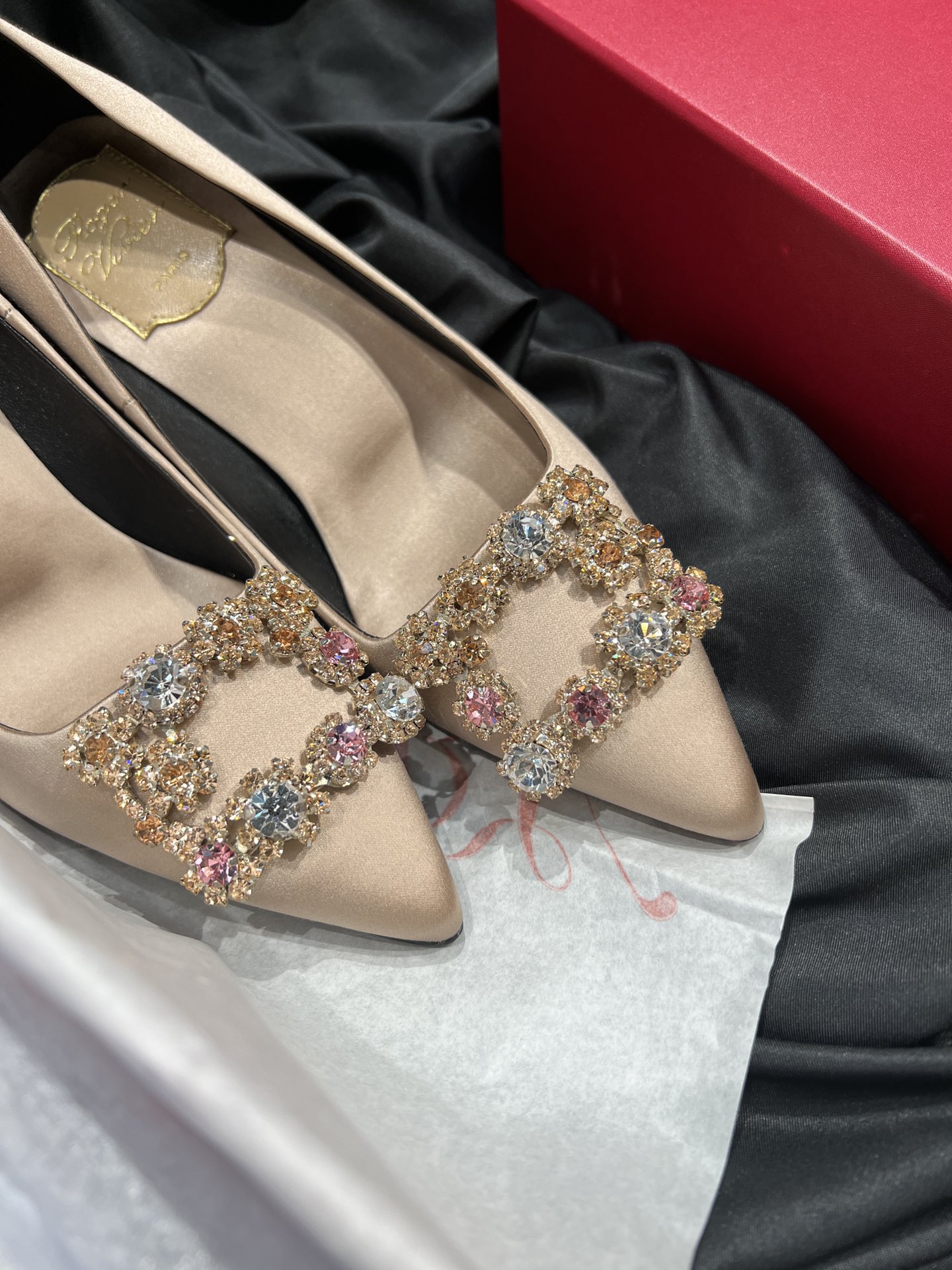Roger vivier 2025ss Heels(EU35-41)