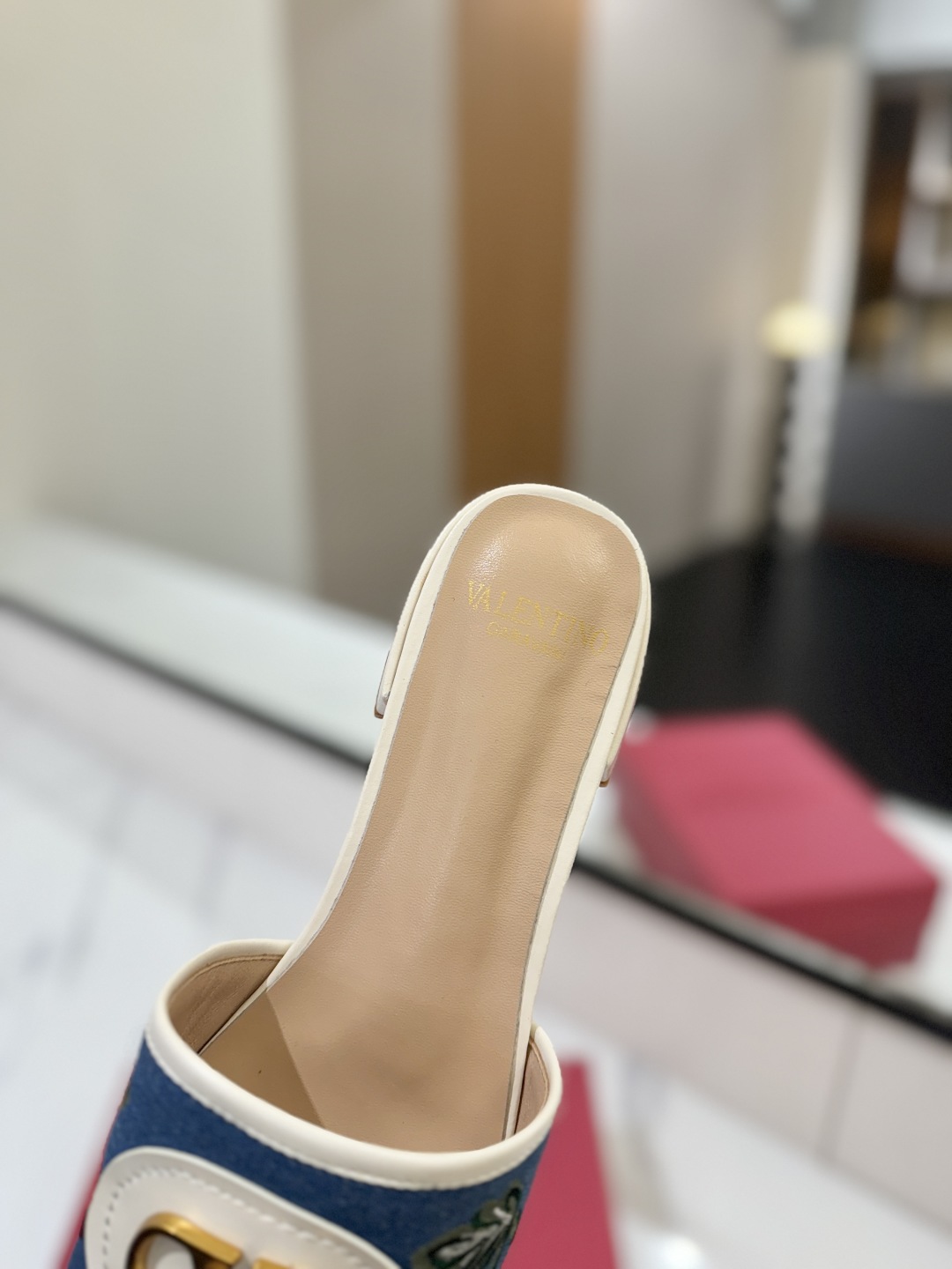 Valentino 2025SS Slides(EU36-42)