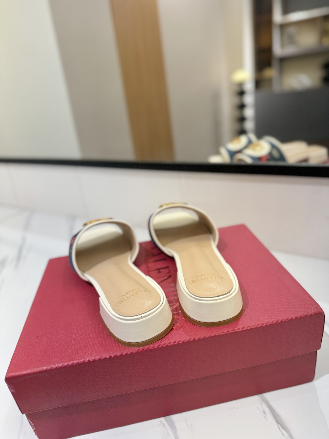 Valentino 2025SS Slides(EU36-42)