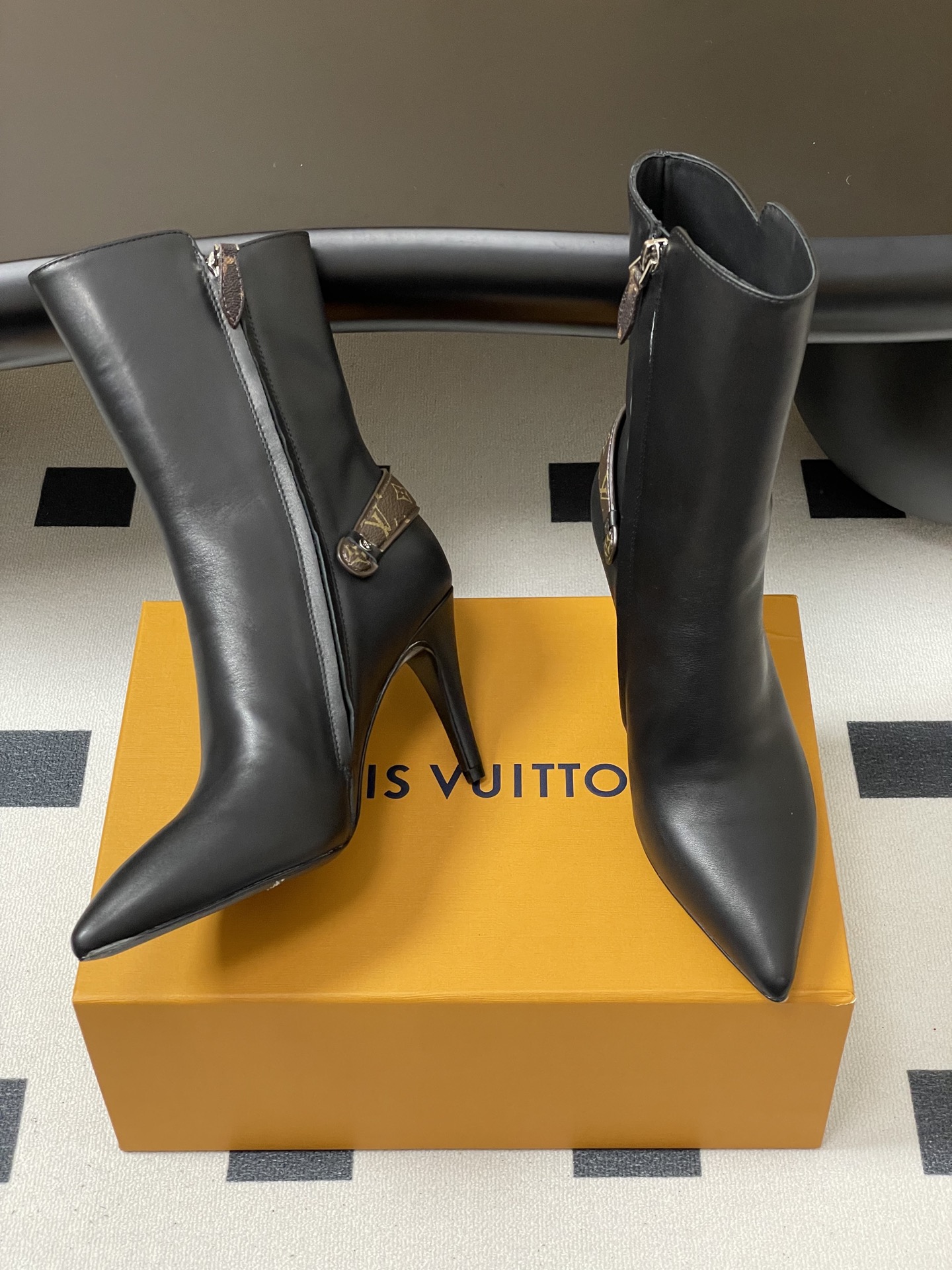 Lo*is Vuitton 2025SS Legacy Boots-9.5CM(EU35-42)