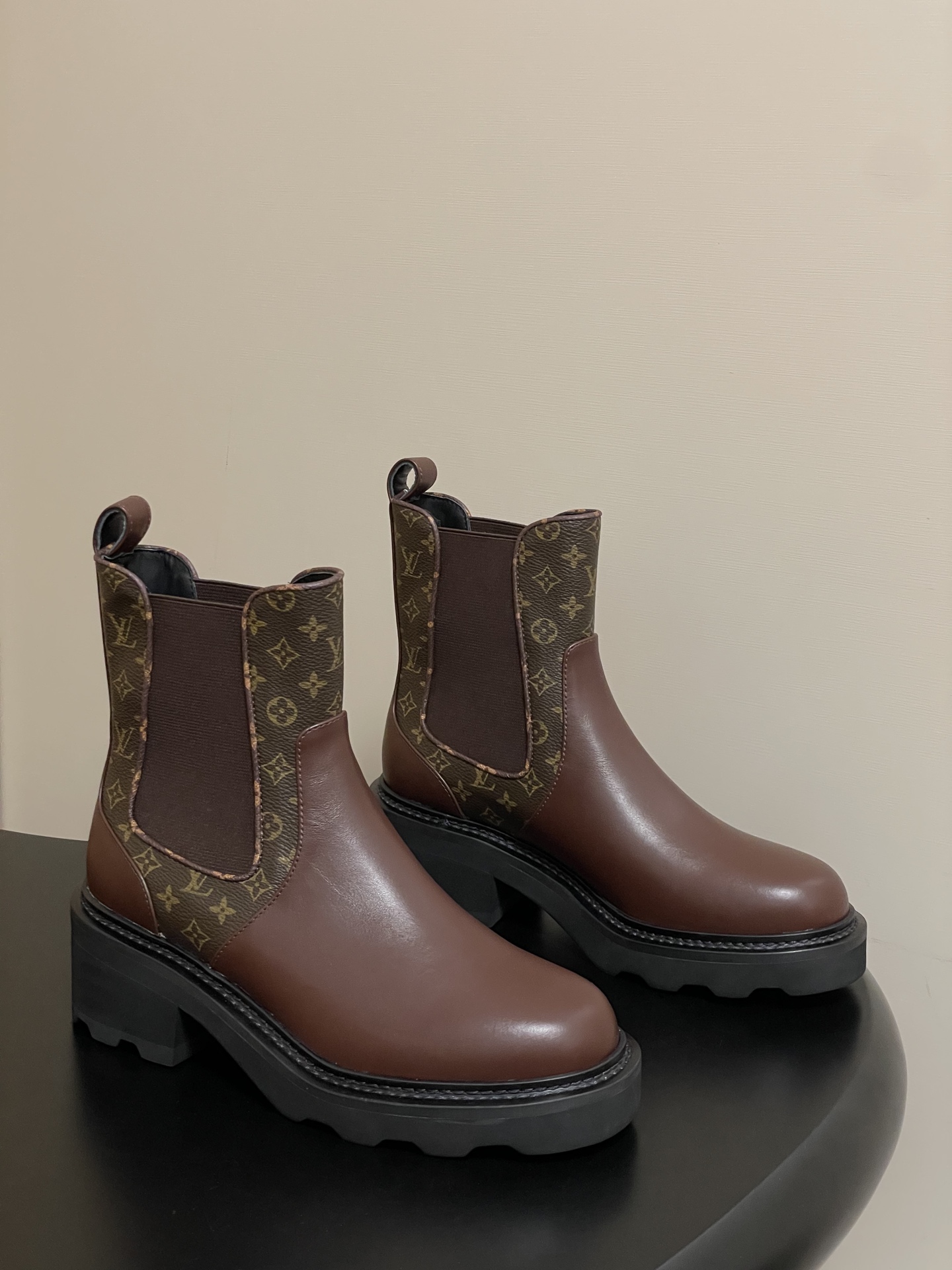 Lo*is Vuitton 2025SS Beaubourg Boots(EU35-42)