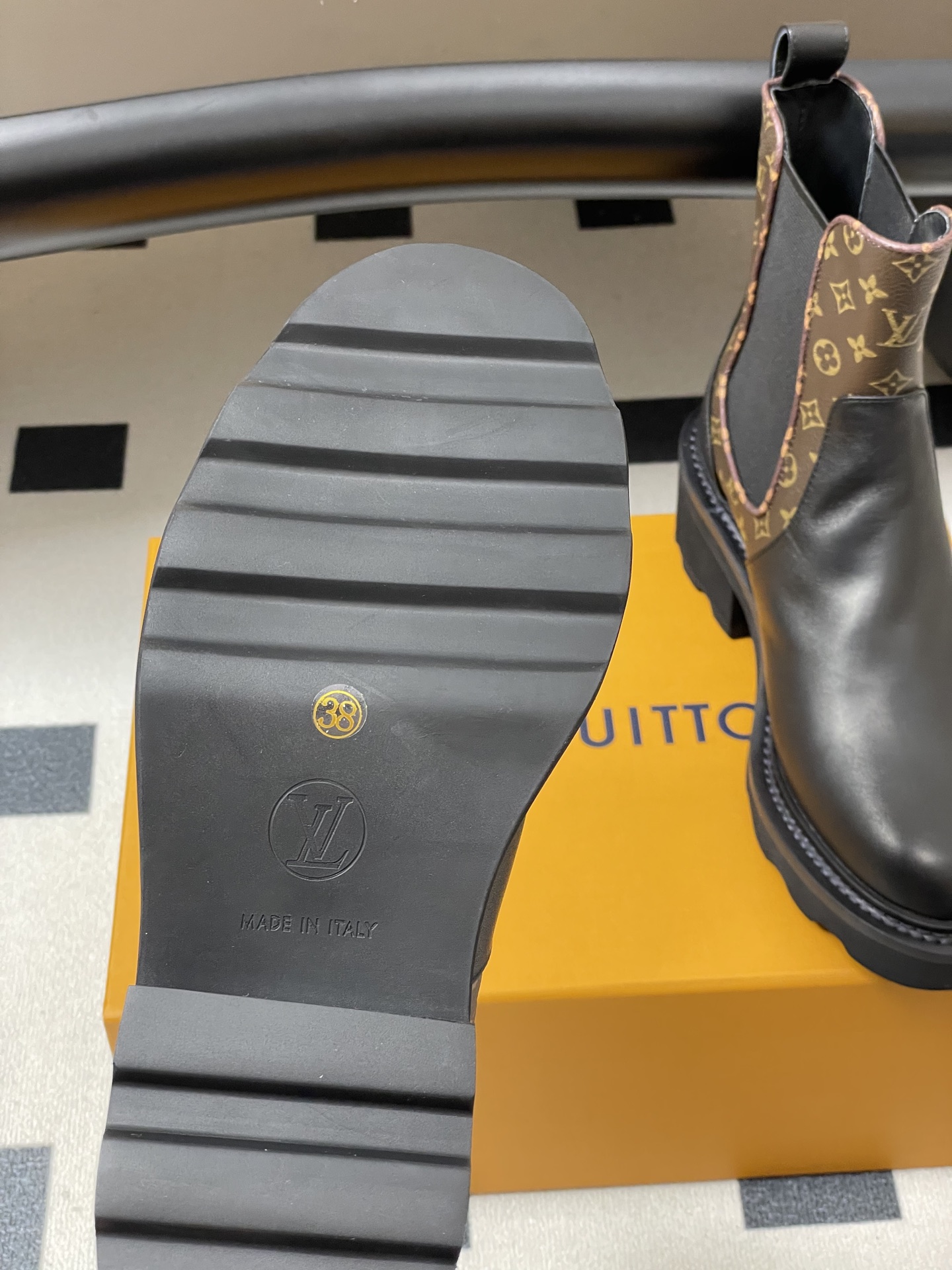 Lo*is Vuitton 2025SS Beaubourg Boots(EU35-42)