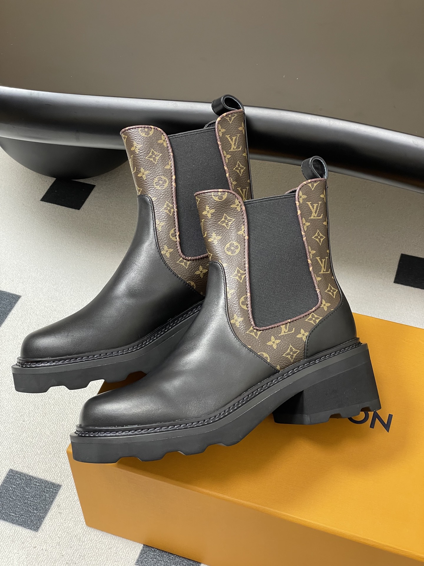 Lo*is Vuitton 2025SS Beaubourg Boots(EU35-42)