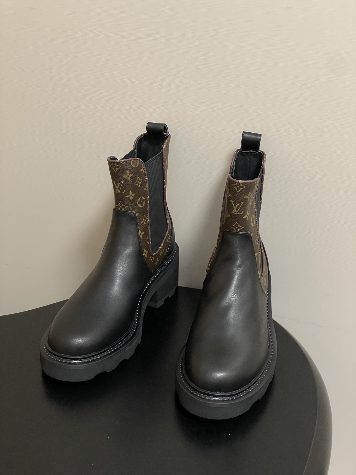 Lo*is Vuitton 2025SS Beaubourg Boots(EU35-42)