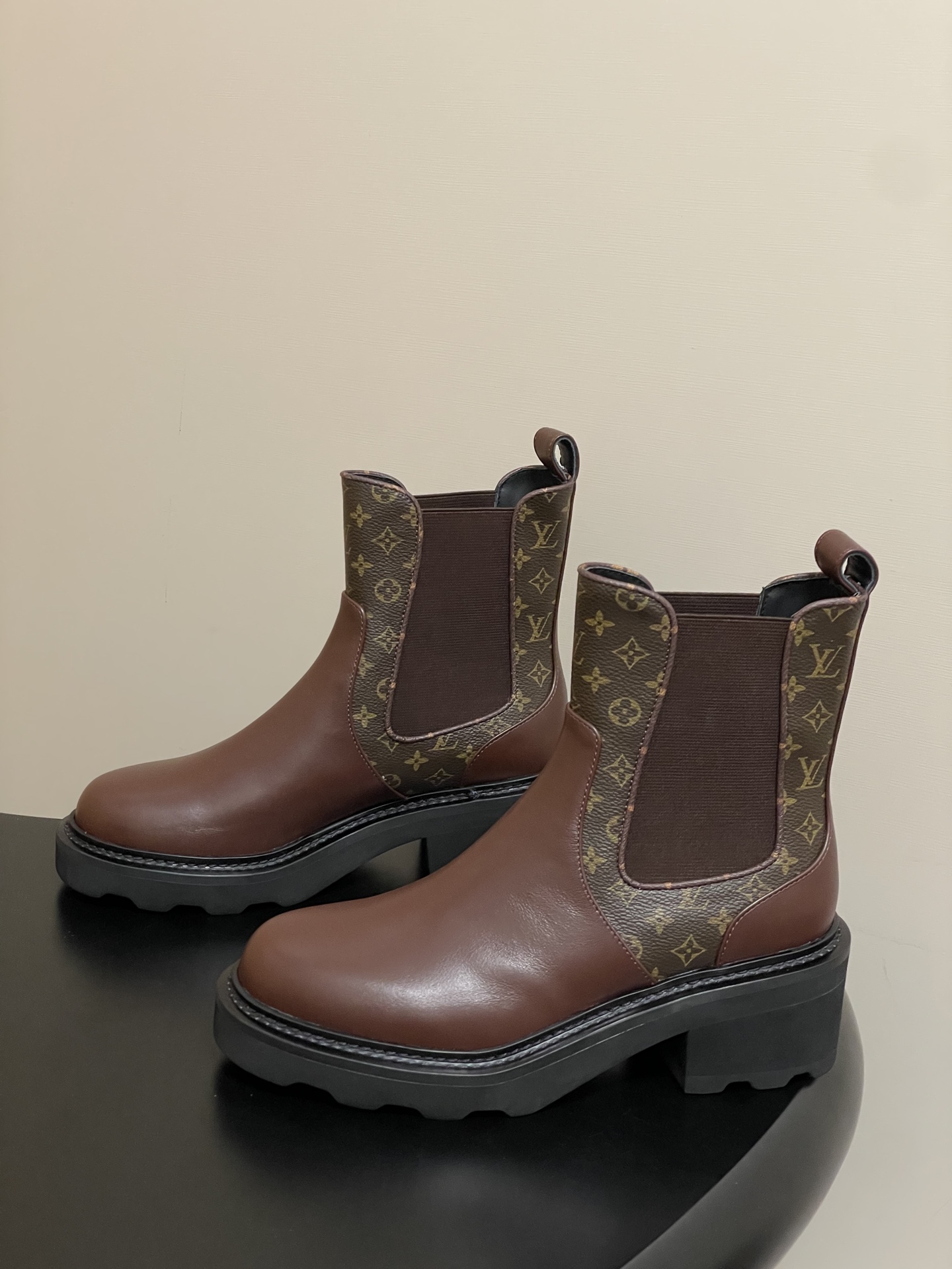 Lo*is Vuitton 2025SS Beaubourg Boots(EU35-42)