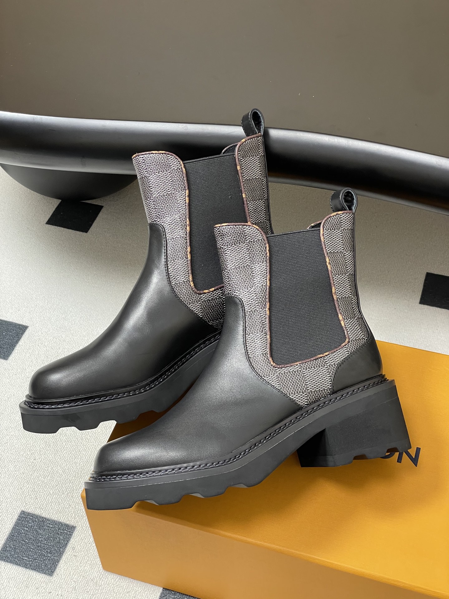 Lo*is Vuitton 2025SS Beaubourg Boots(EU35-42)