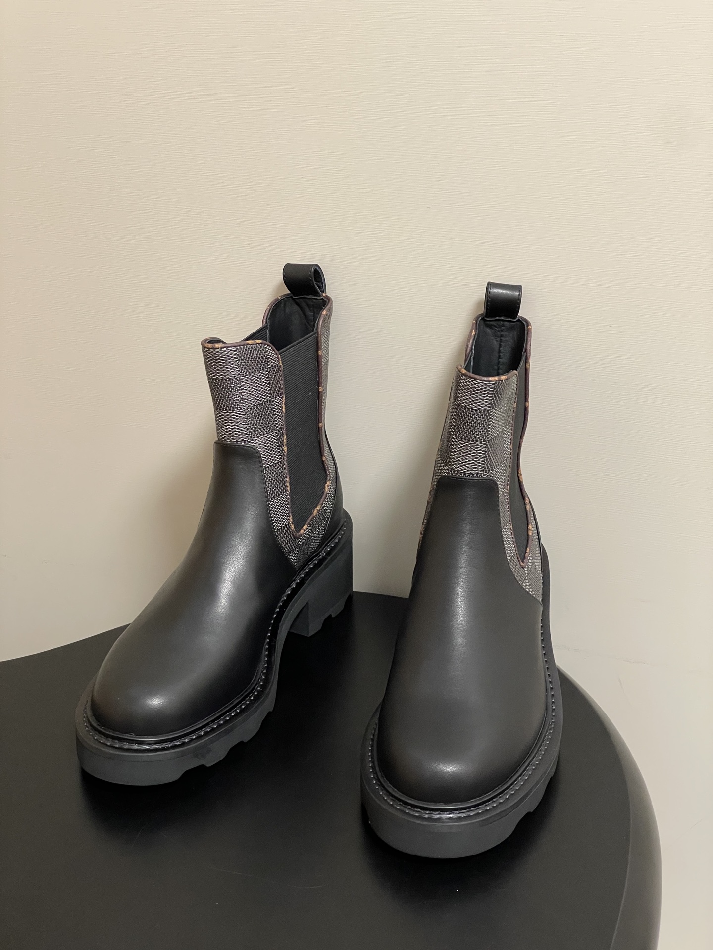 Lo*is Vuitton 2025SS Beaubourg Boots(EU35-42)