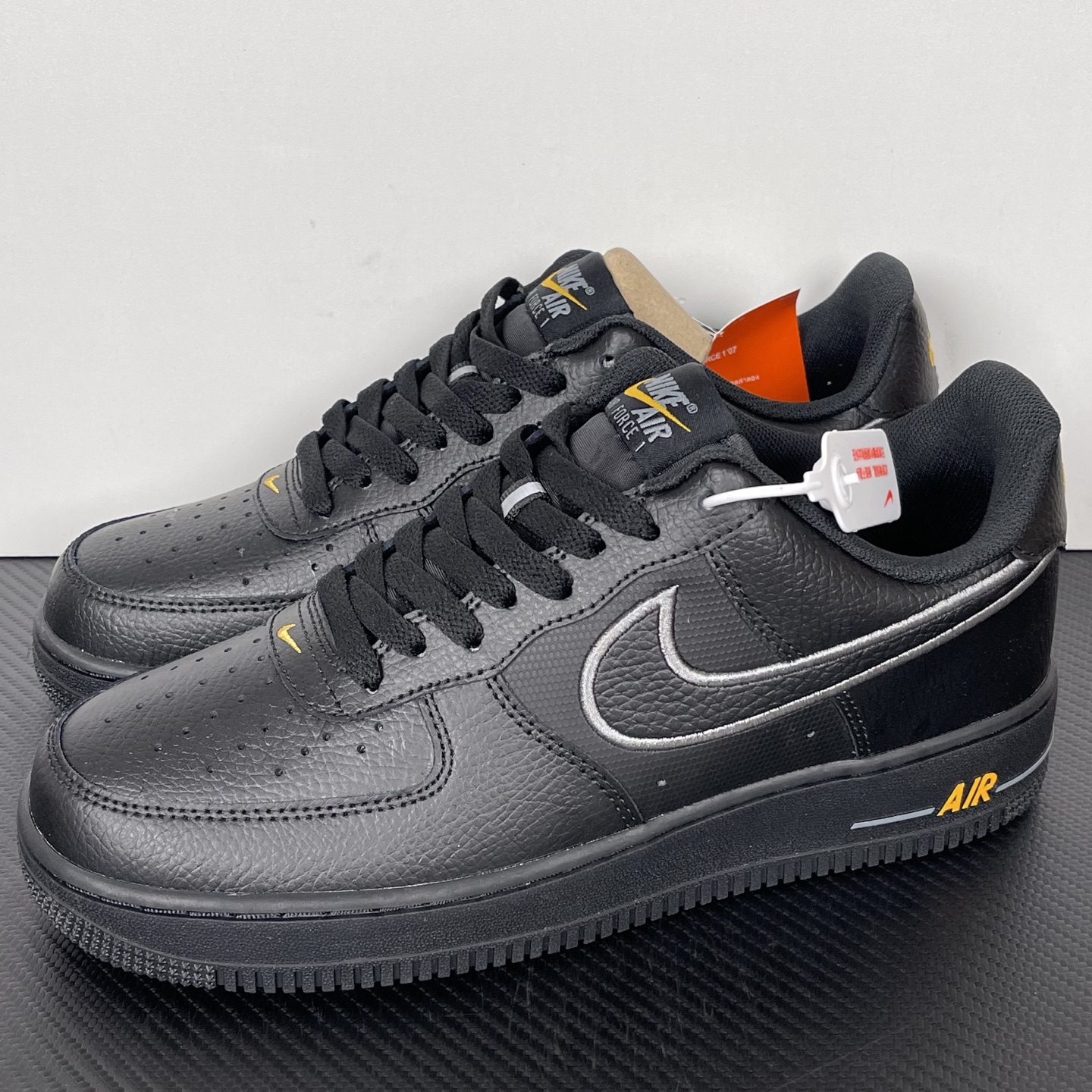 Nike Air Force 1 Low IB57677-001