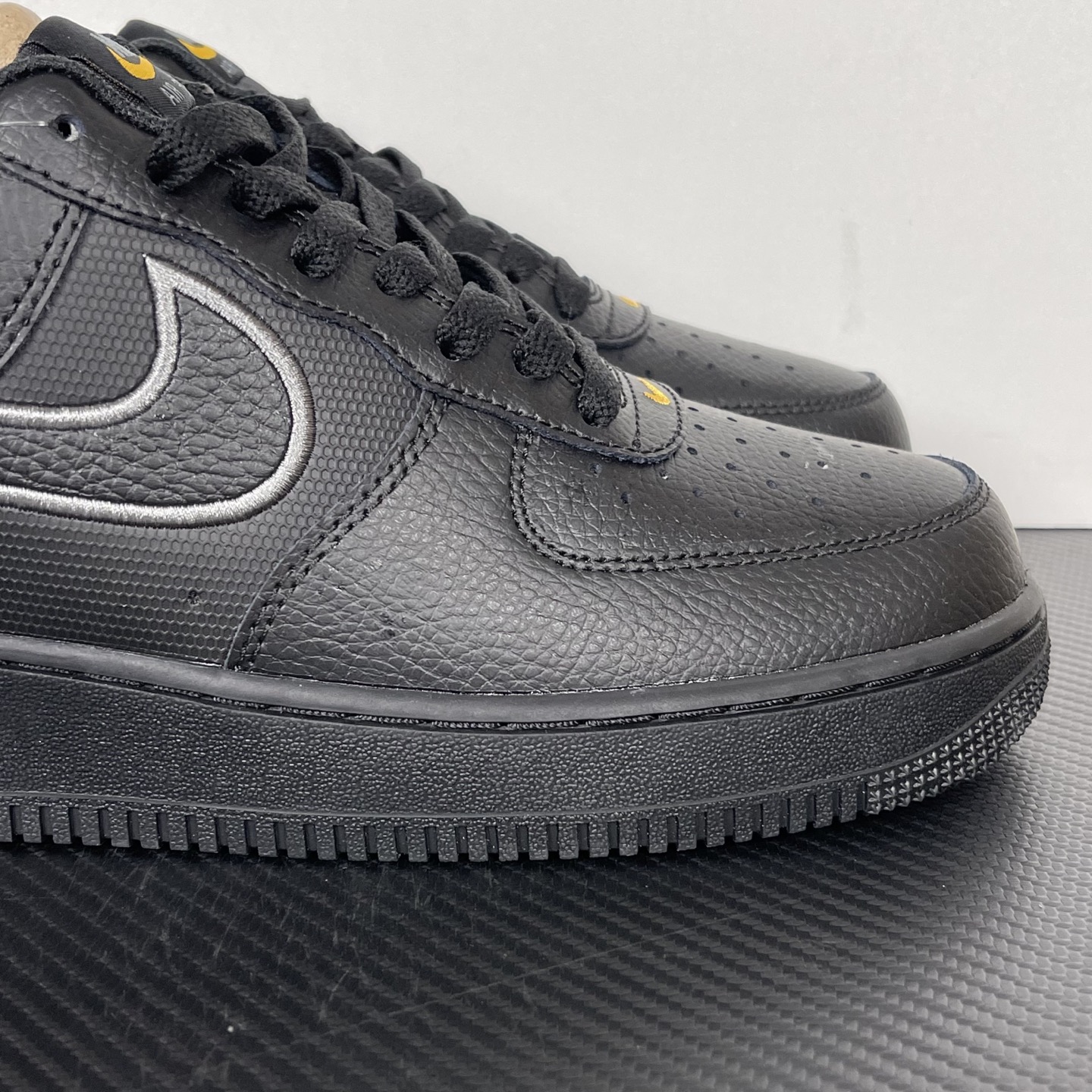 Nike Air Force 1 Low IB57677-001