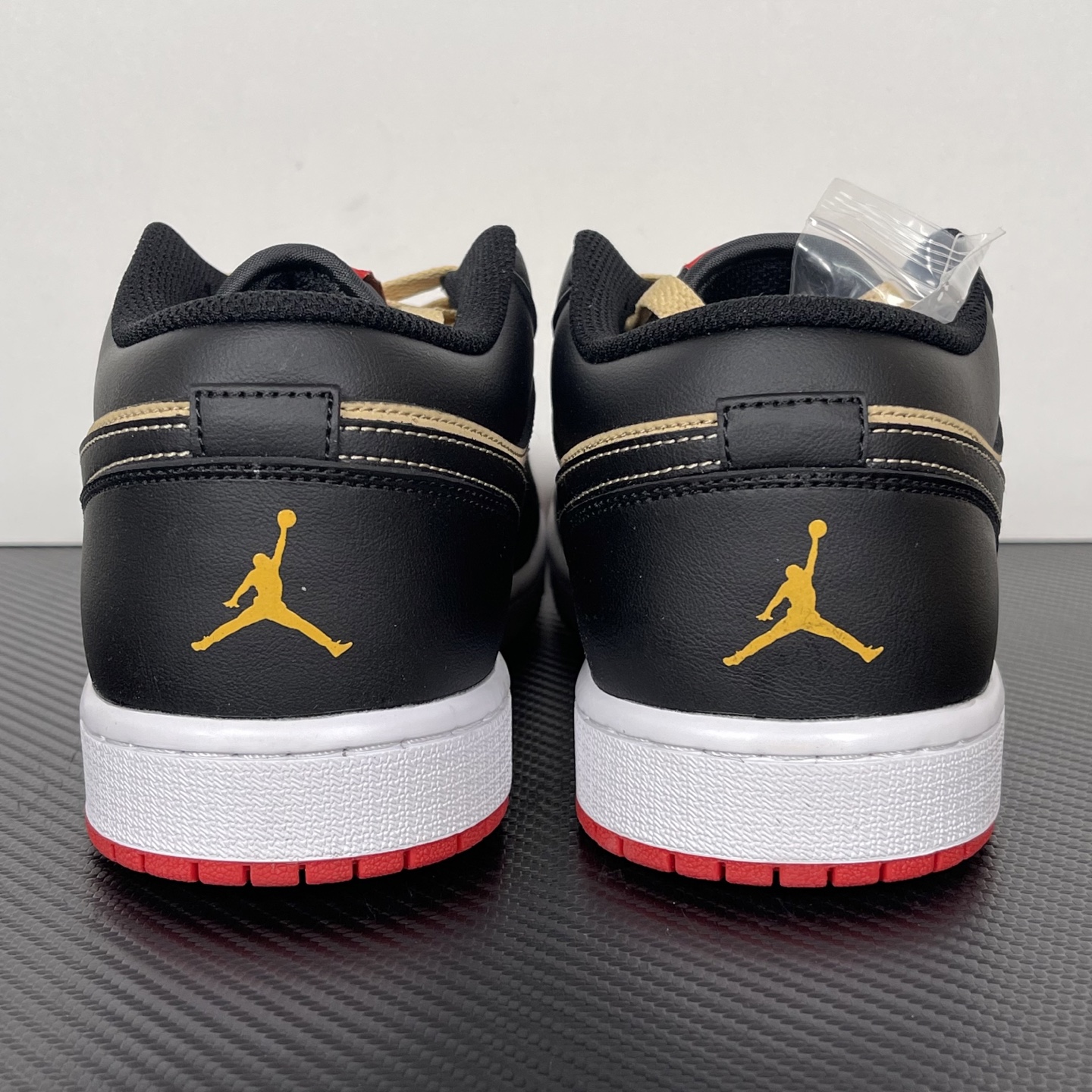 Jordan Air Jordan 1 Low HQ2016-200