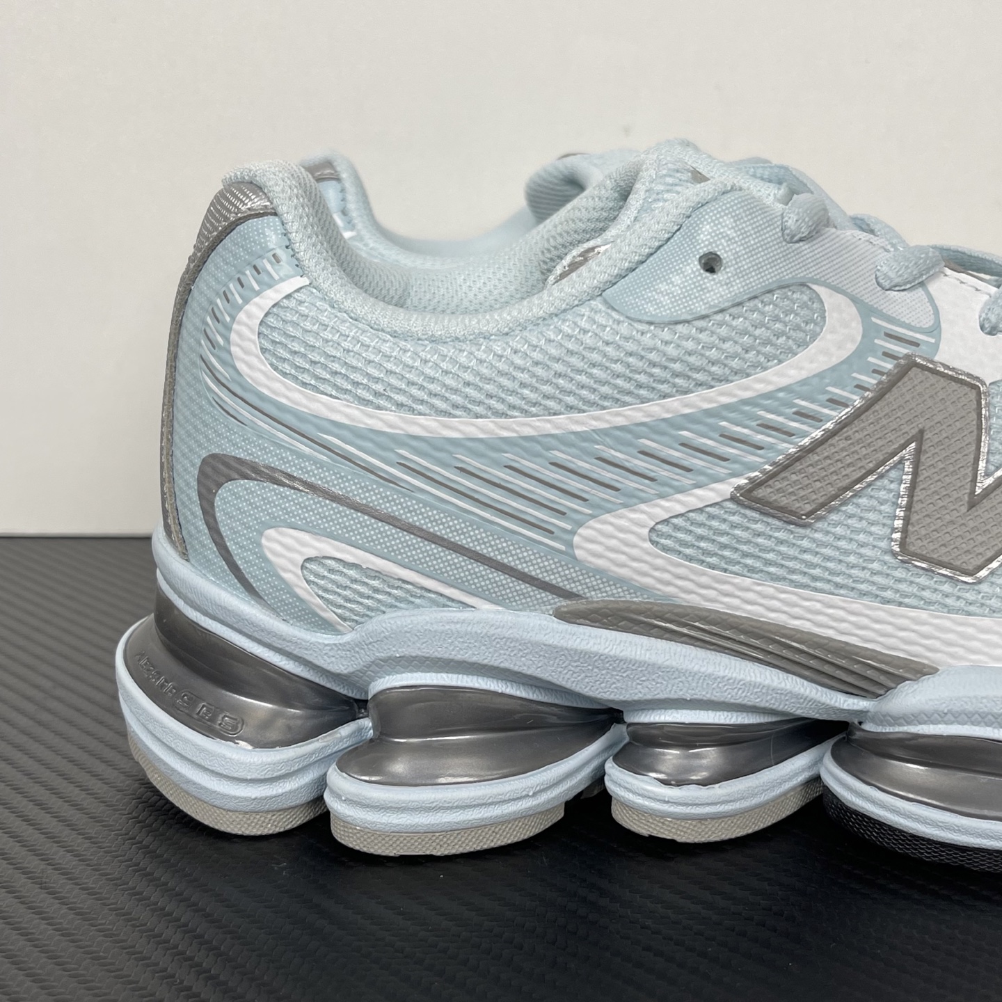 New Balance U2000ETC