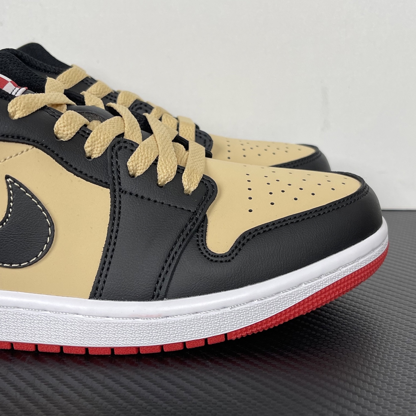 Jordan Air Jordan 1 Low HQ2016-200