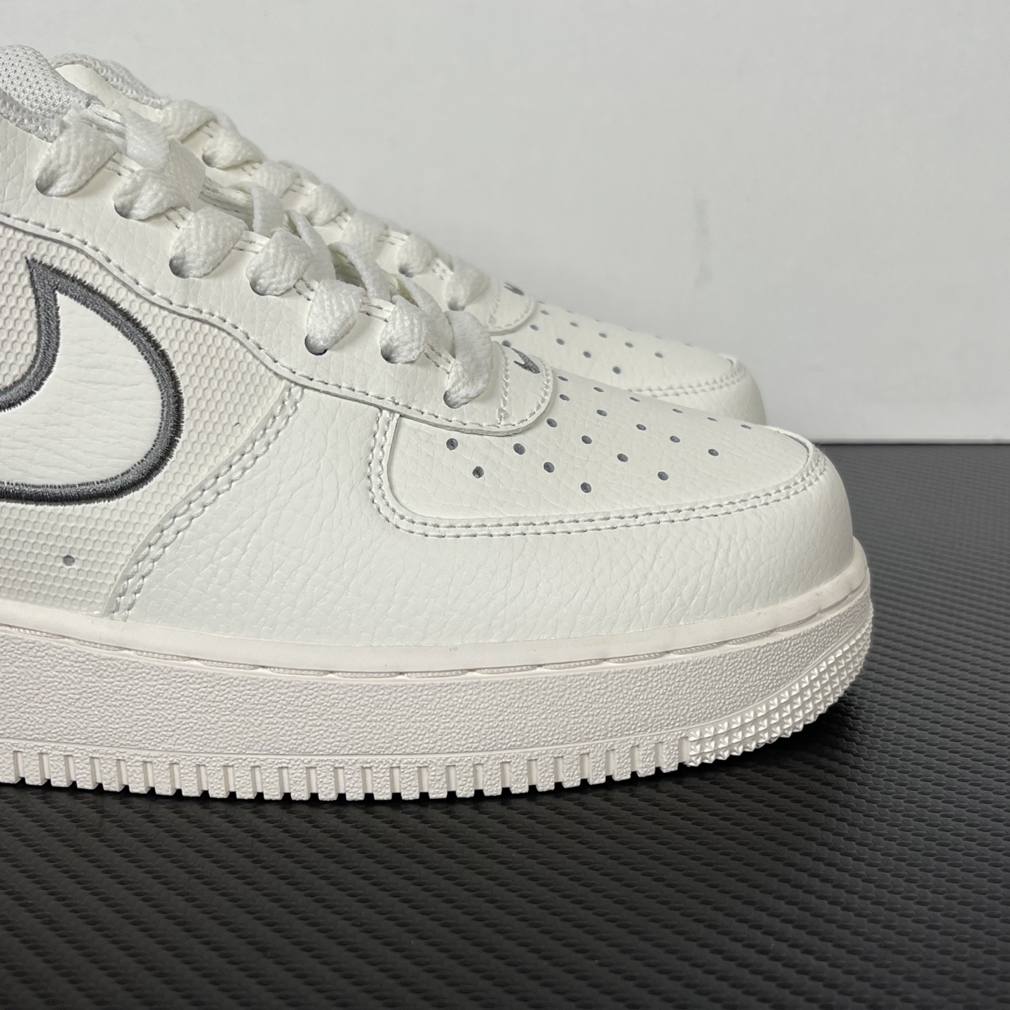 Nike Air Force 1 Low IB7677-101