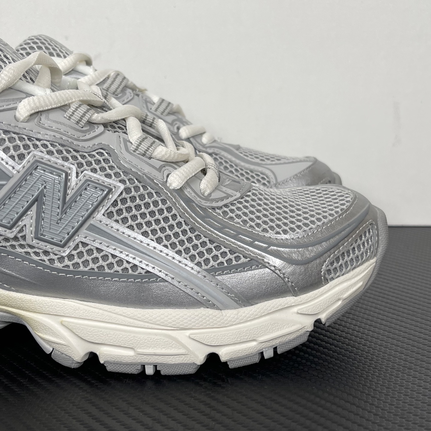 New Balance U2000ETC