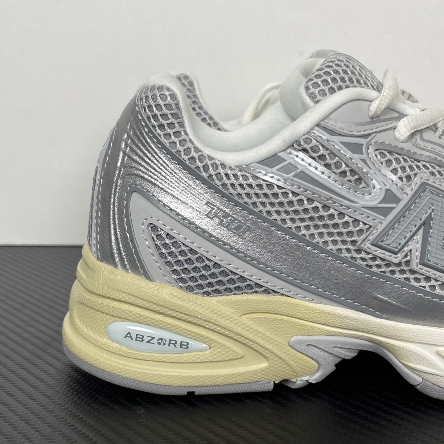 New Balance U2000ETC