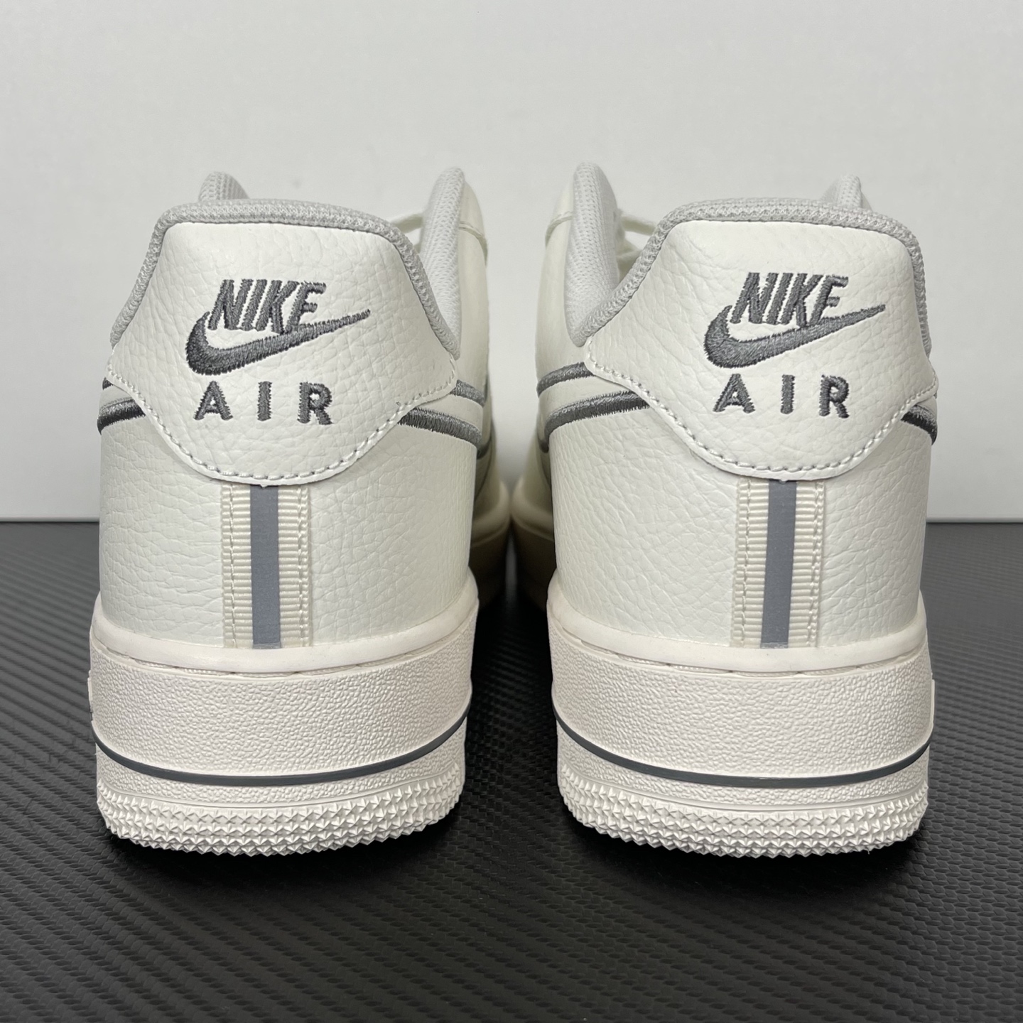 Nike Air Force 1 Low IB7677-101