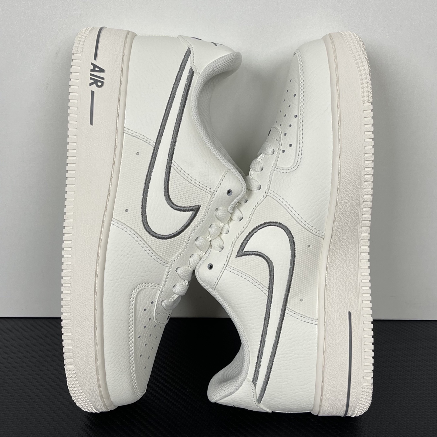 Nike Air Force 1 Low IB7677-101