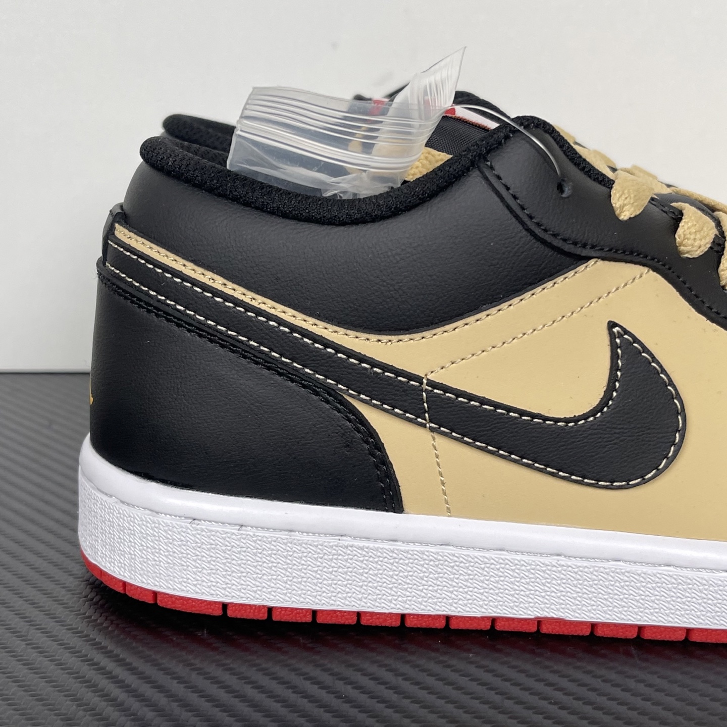 Jordan Air Jordan 1 Low HQ2016-200