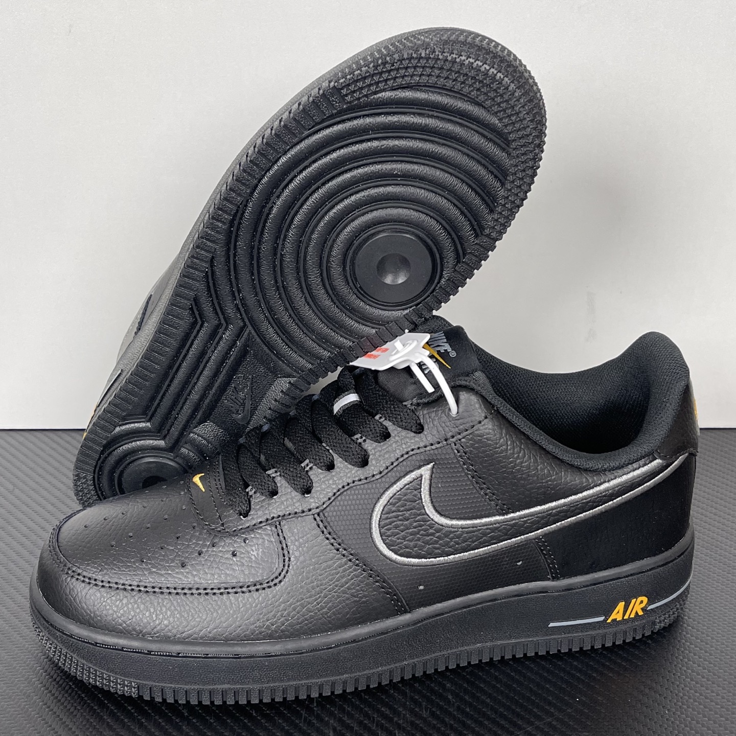 Nike Air Force 1 Low IB57677-001