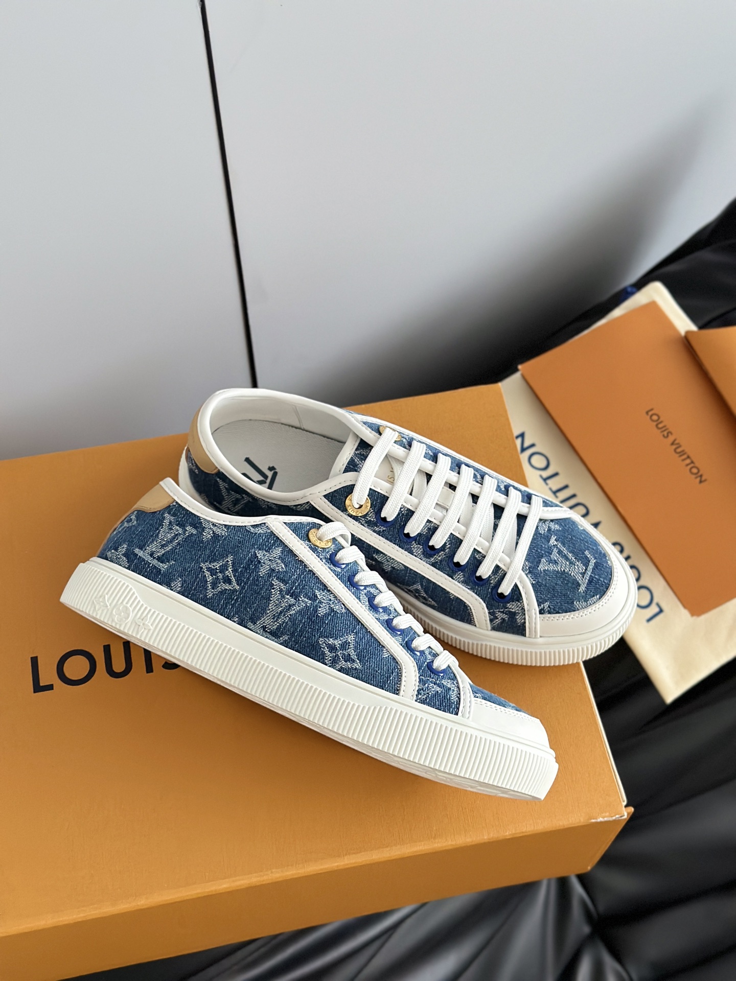 Lo*uis Vu*itton Lagoon 25ss Sneakers(EU35-41)