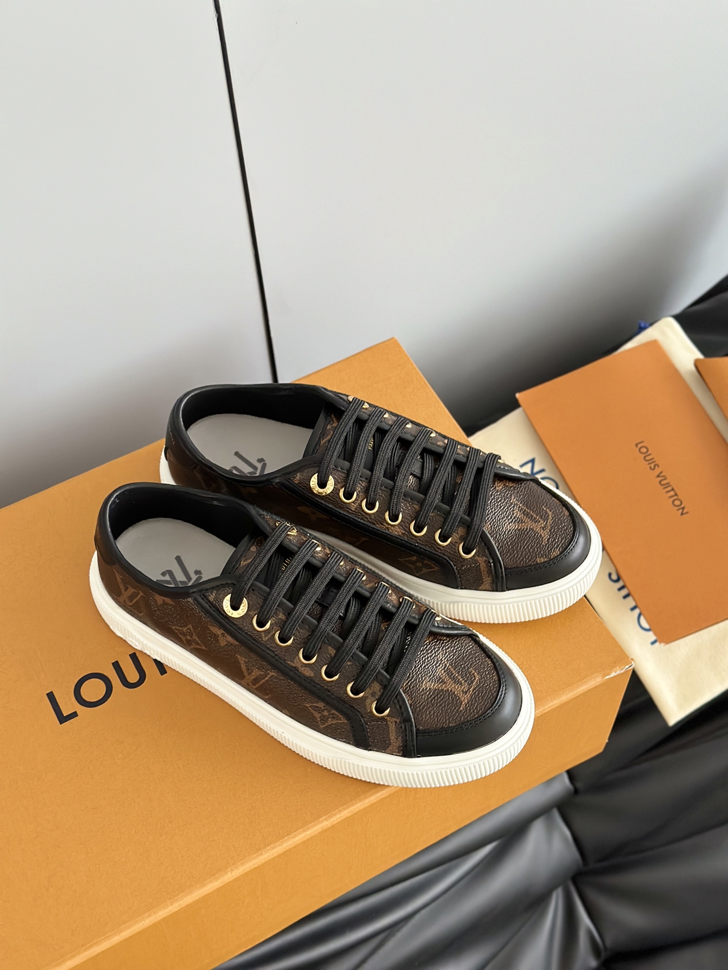 Lo*uis Vu*itton Lagoon 25ss Sneakers(EU35-41)