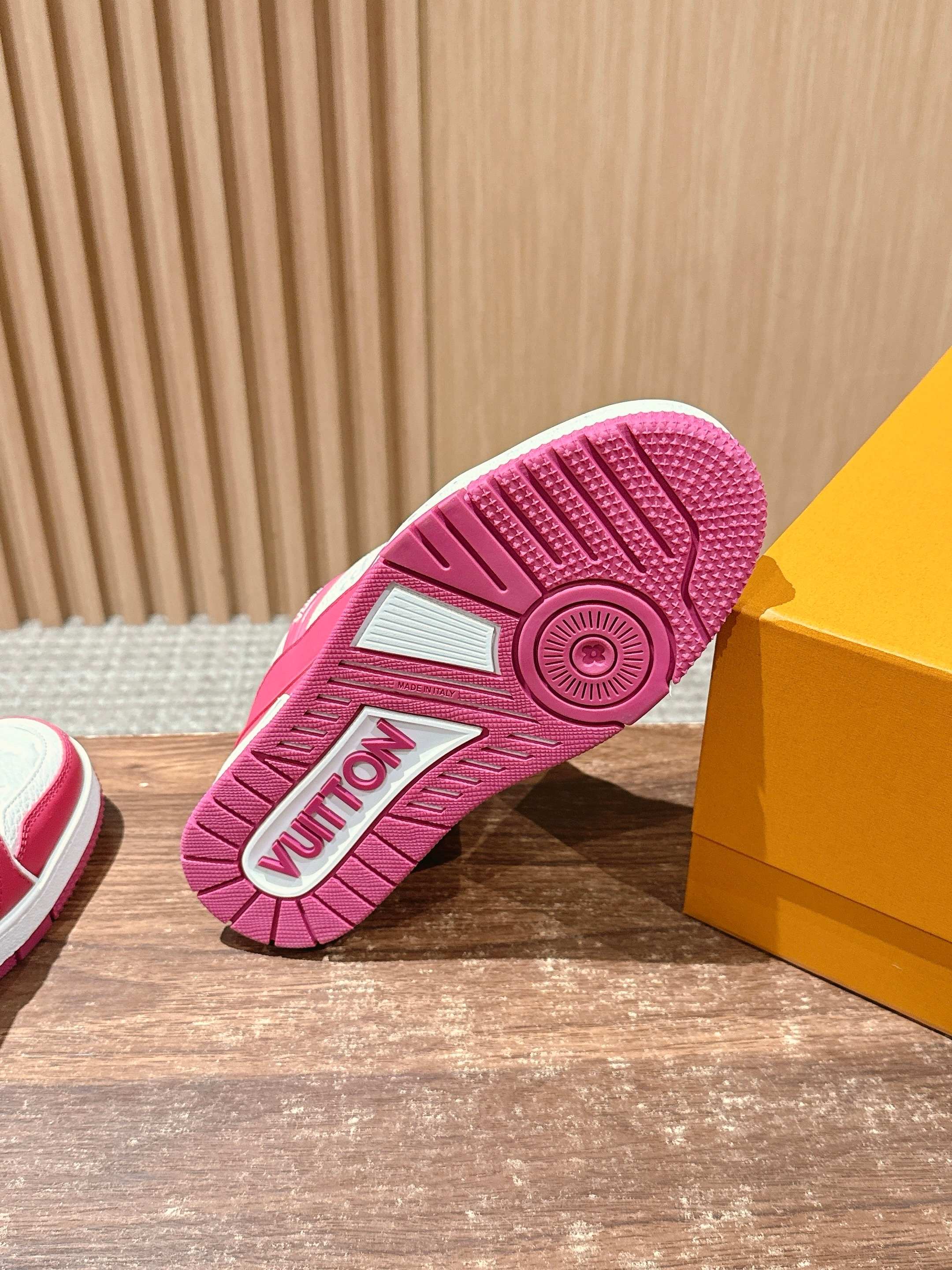 Lo*uis Vu*itton Trainer Sneakers(EU35-46)