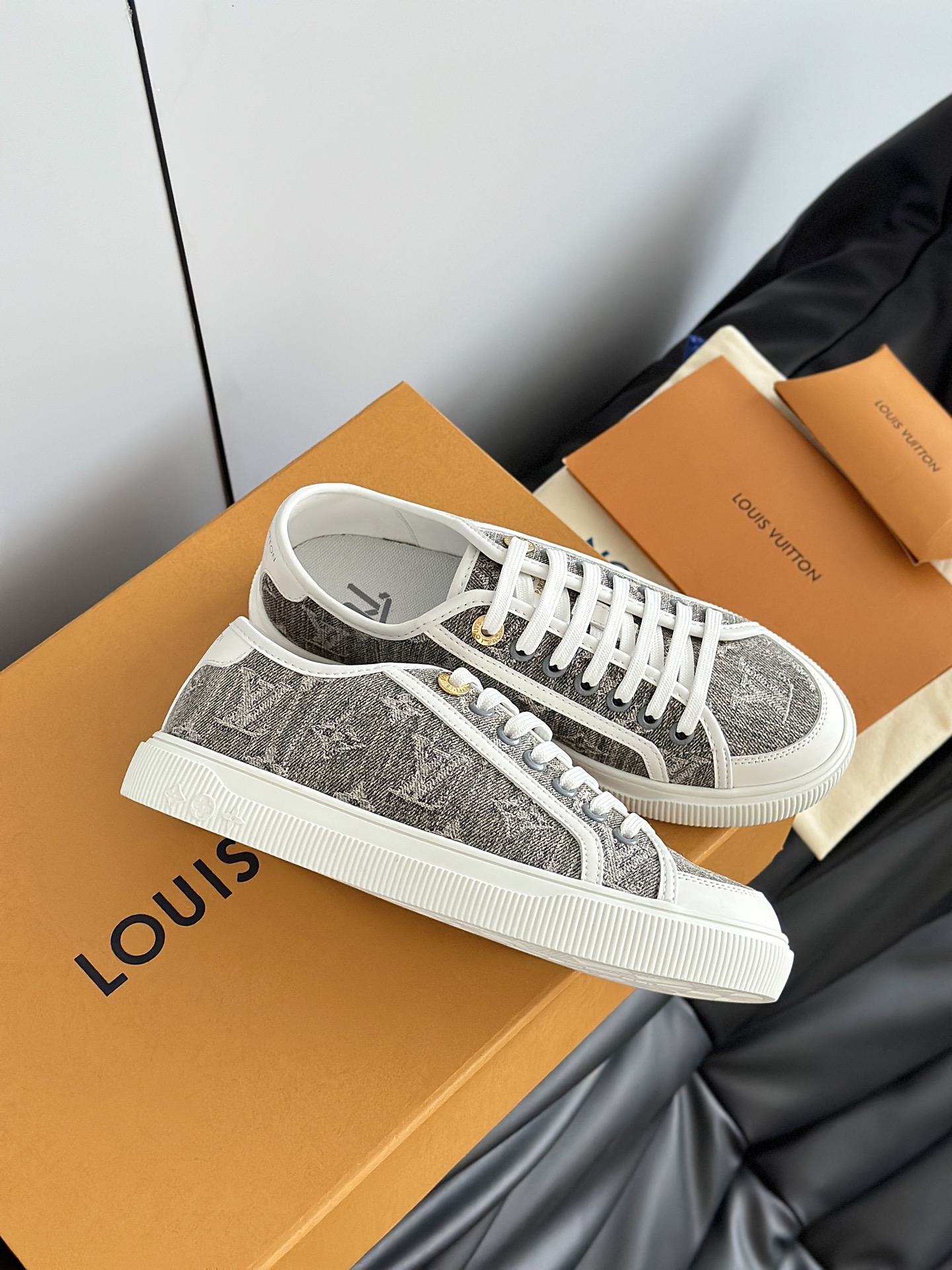 Lo*uis Vu*itton Lagoon 25ss Sneakers(EU35-41)