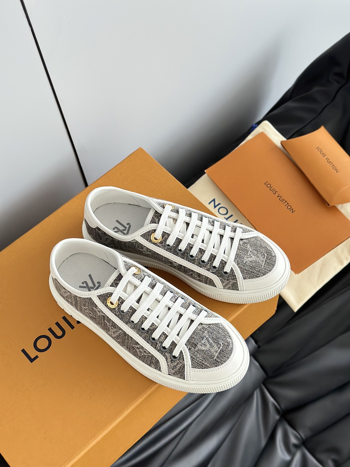 Lo*uis Vu*itton Lagoon 25ss Sneakers(EU35-41)