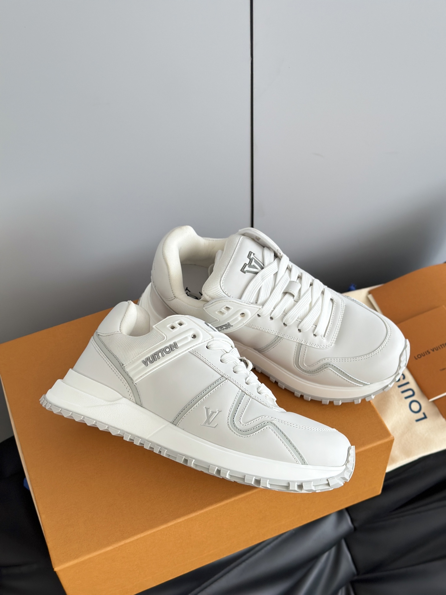 Lou*s Vuitton Run Away Maxi 25ss Sneakers(EU35-46)