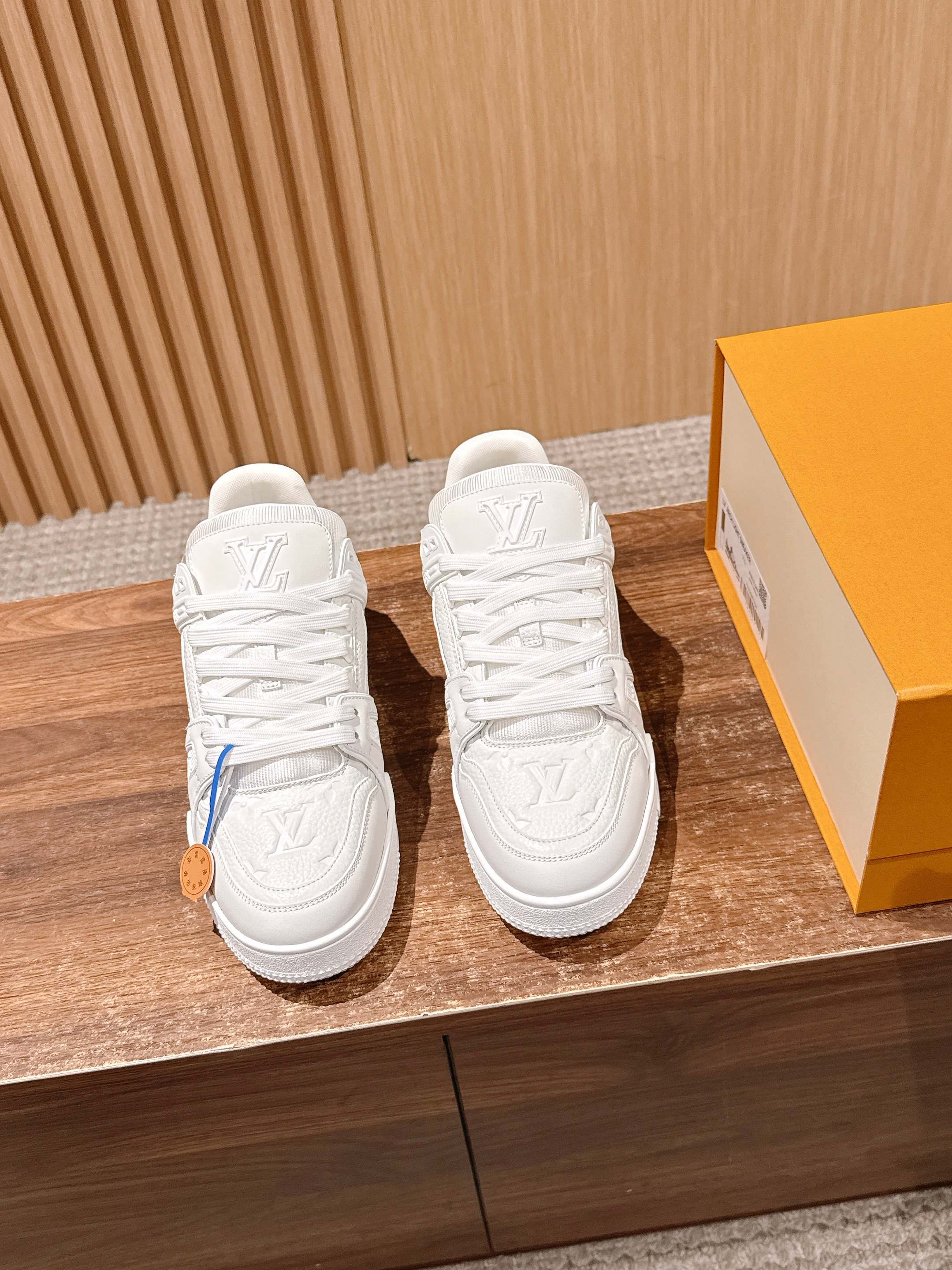 Lo*uis Vu*itton Trainer Sneakers(EU35-46)