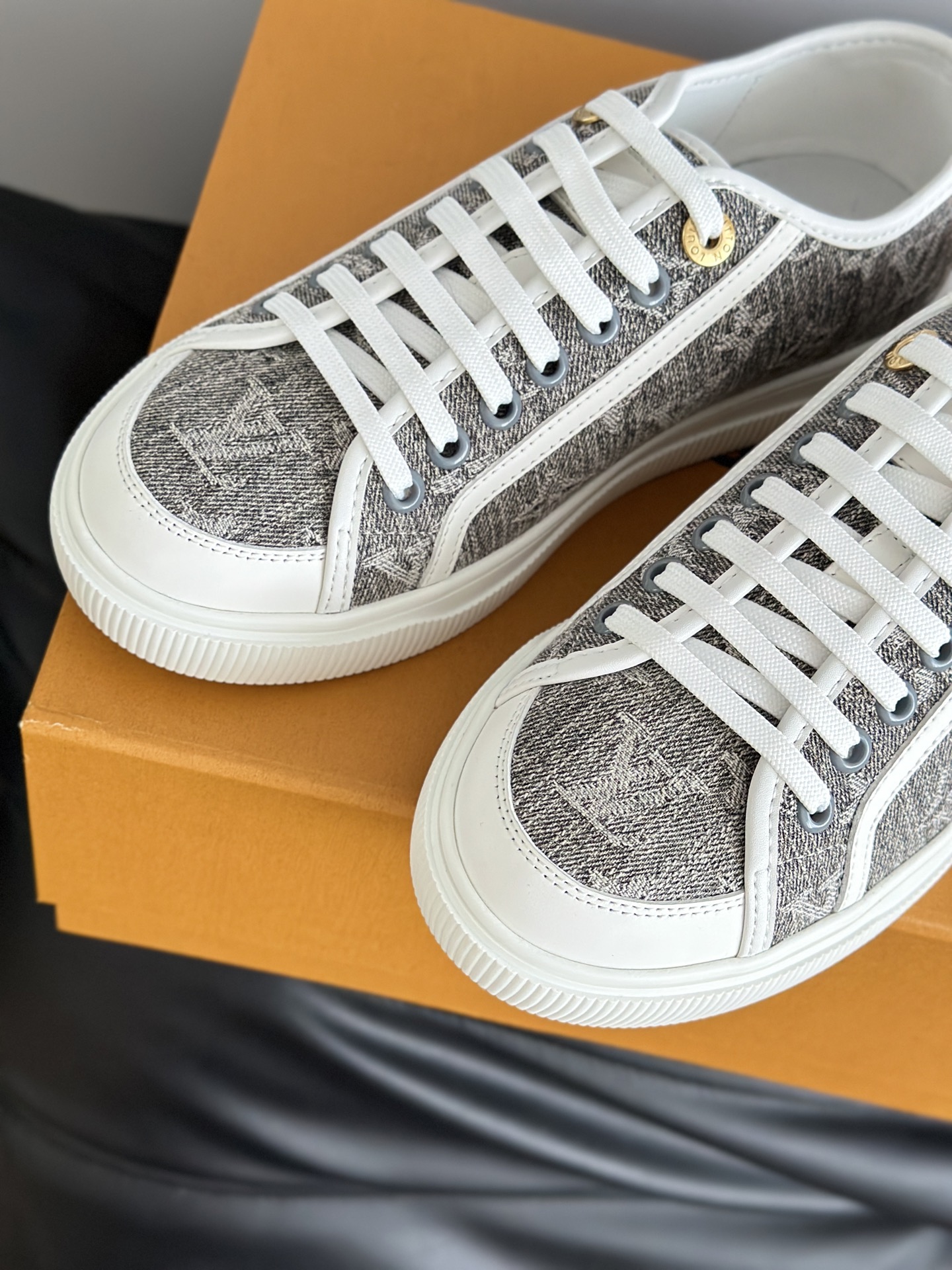 Lo*uis Vu*itton Lagoon 25ss Sneakers(EU35-41)