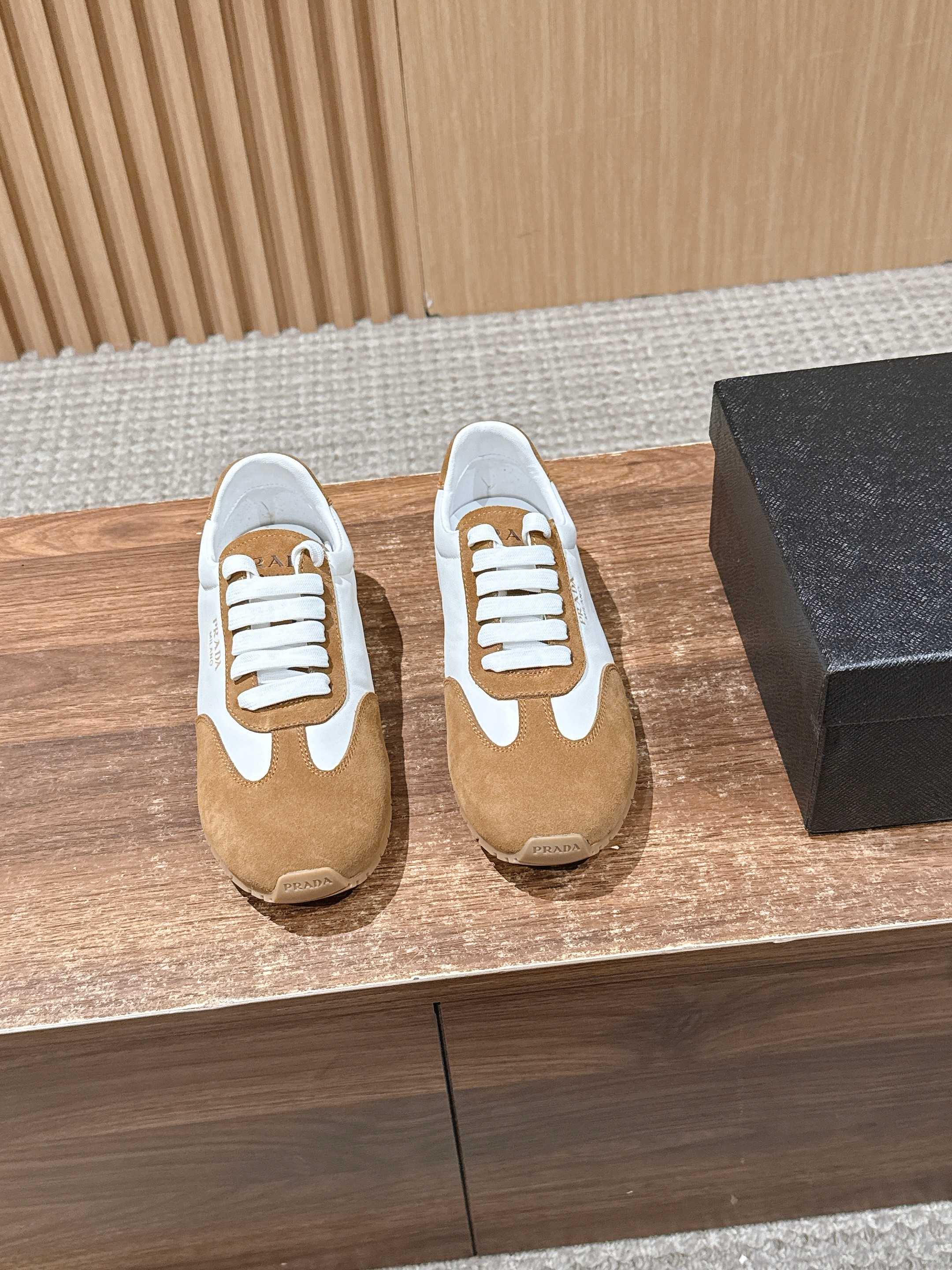 Prad*a 25ss Sneakers(EU35-41)