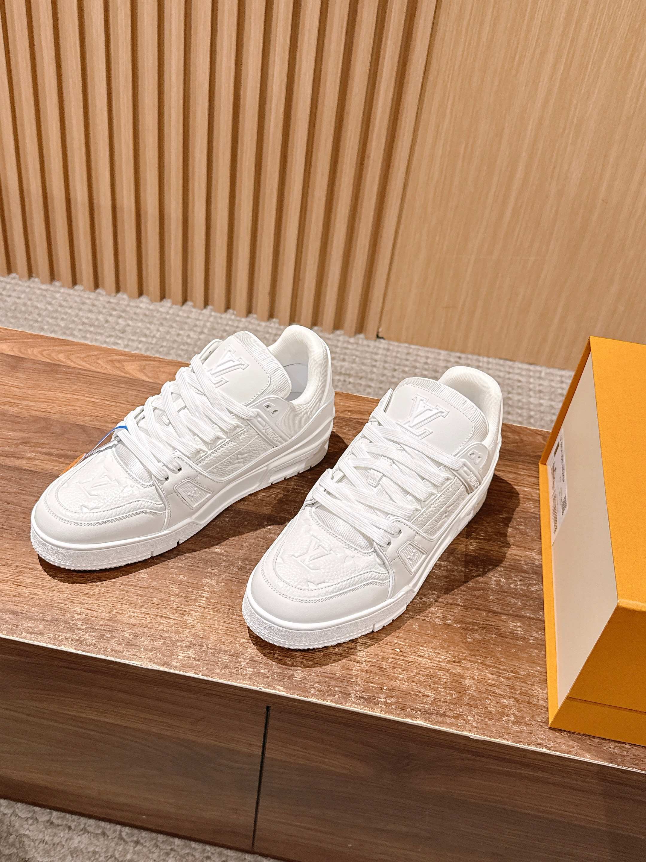 Lo*uis Vu*itton Trainer Sneakers(EU35-46)