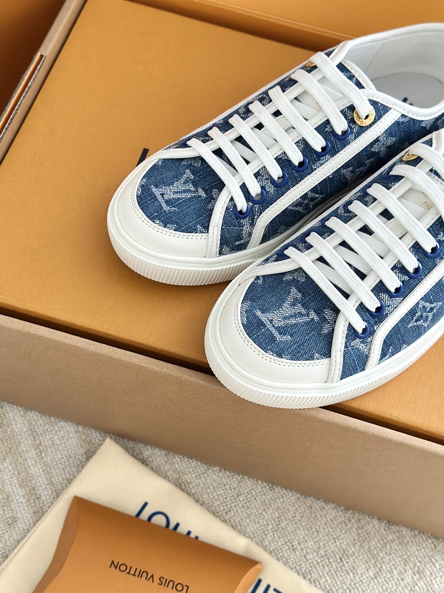 Lo*uis Vu*itton Lagoon 25ss Sneakers(EU35-41)