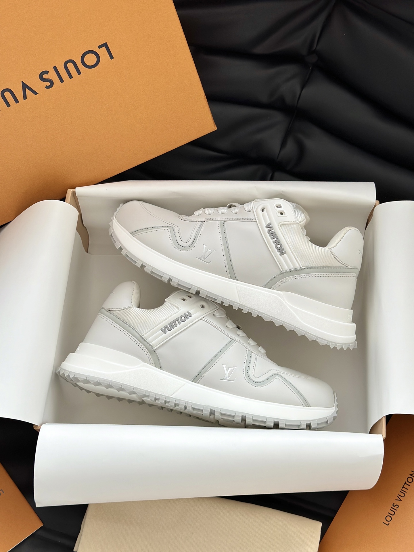 Lou*s Vuitton Run Away Maxi 25ss Sneakers(EU35-46)