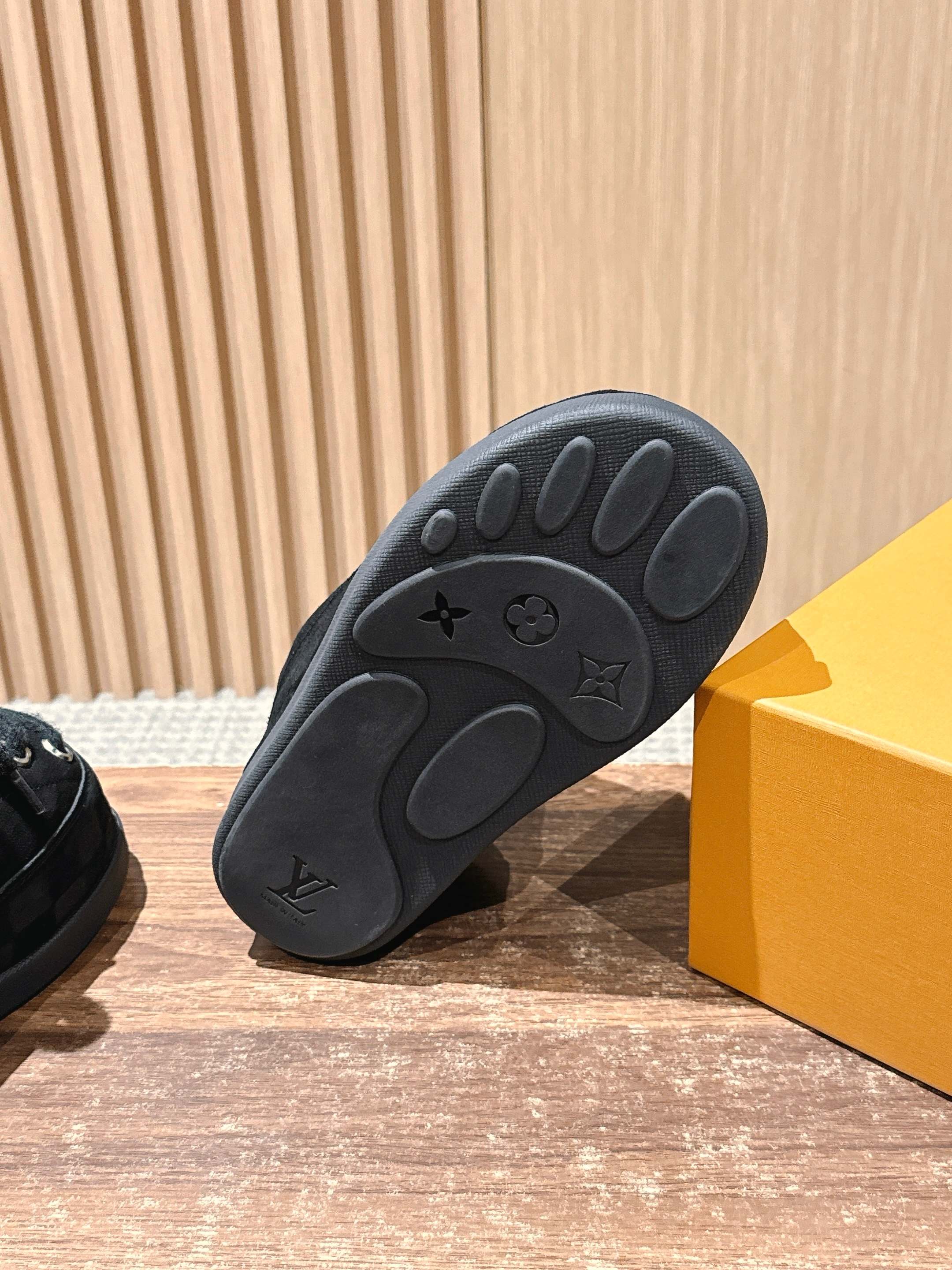 Lou*s Vuitton &NigoYeti 25ss Sneakers(EU35-46)