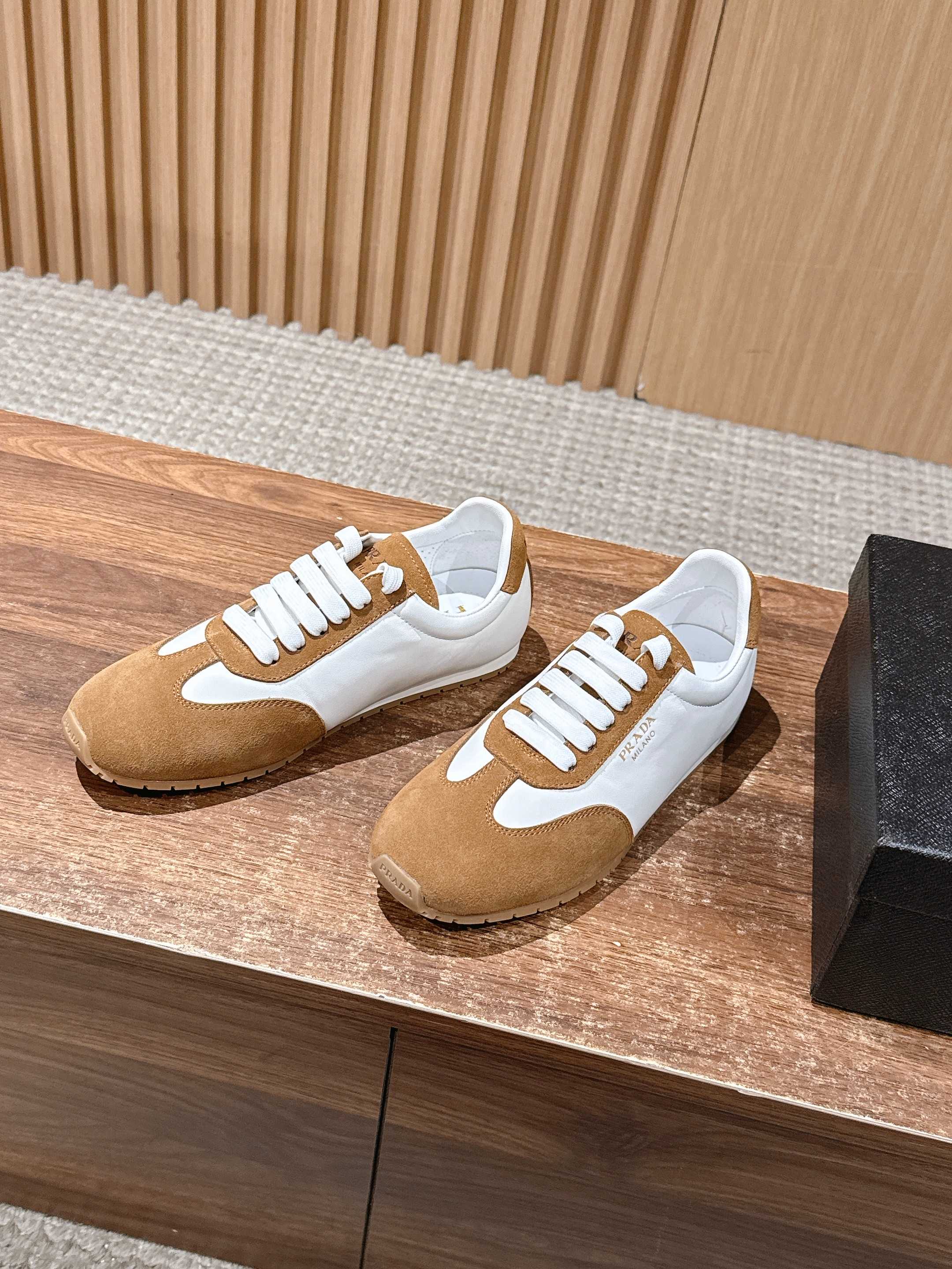 Prad*a 25ss Sneakers(EU35-41)