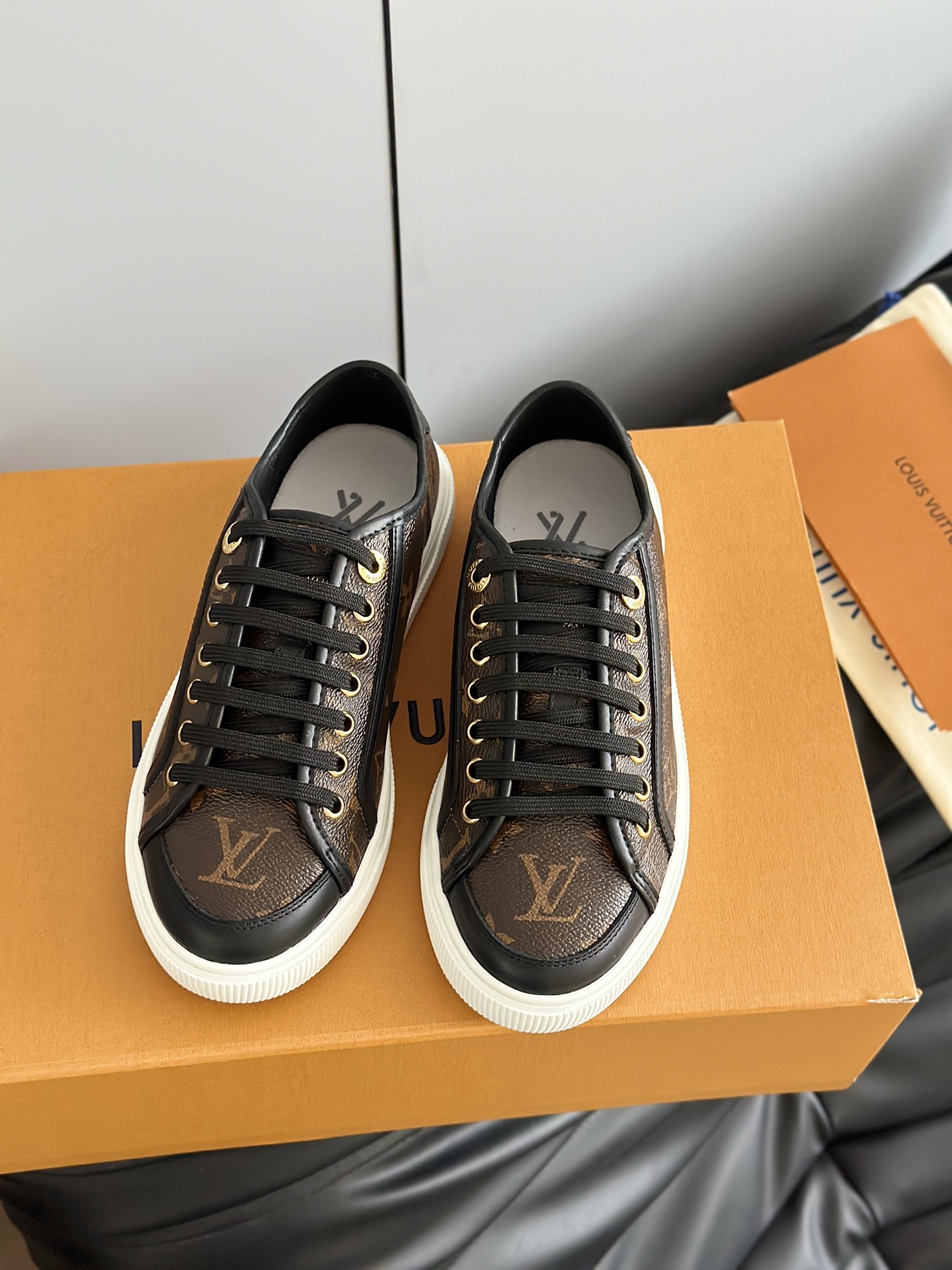 Lo*uis Vu*itton Lagoon 25ss Sneakers(EU35-41)