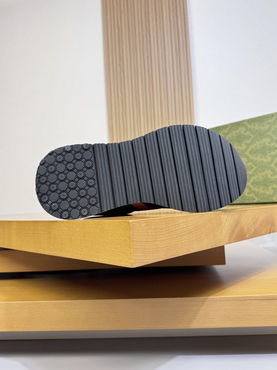 Gucc*i 2025ss Sneakers(EU38-45）