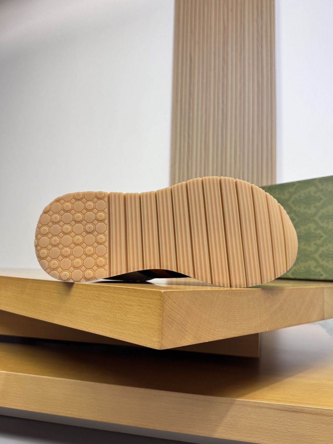 Gucc*i 2025ss Sneakers(EU38-45）