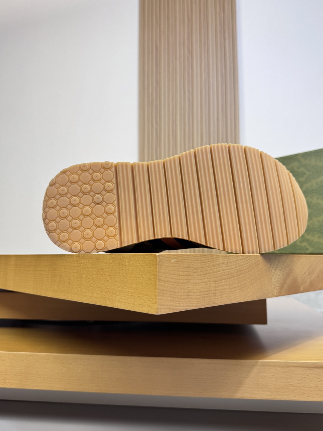 Gucc*i 2025ss Sneakers(EU38-45）