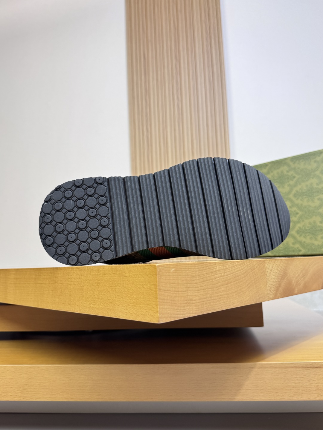 Gucc*i 2025ss Sneakers(EU38-45）