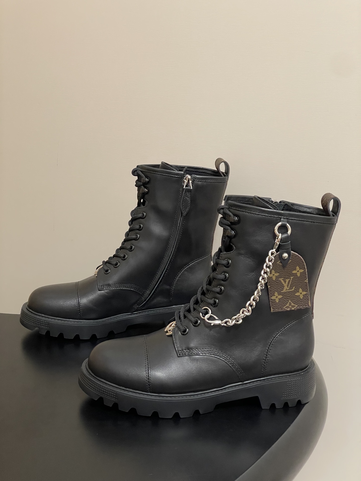 Lo*is Vuitton 2025SS Legacy Boots(EU35-42)