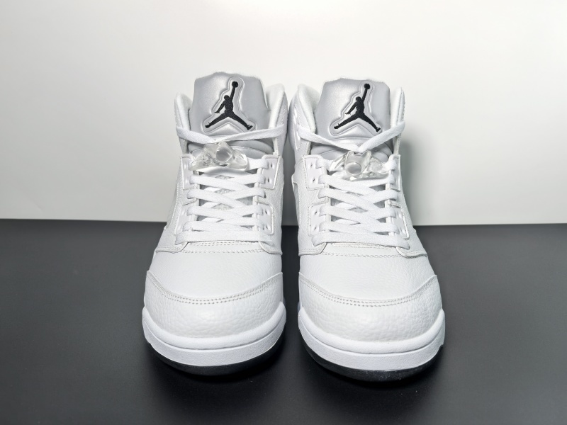 Air Jordan 5 “White Metallic HQ7983-103