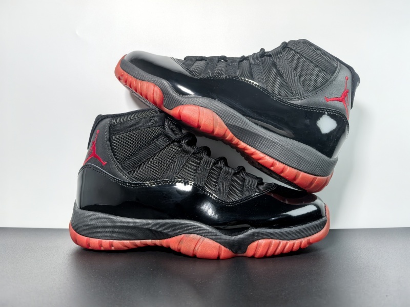 Air Jordan 11 378037-326