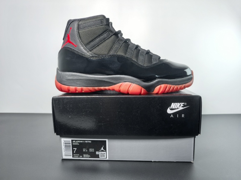 Air Jordan 11 378037-326