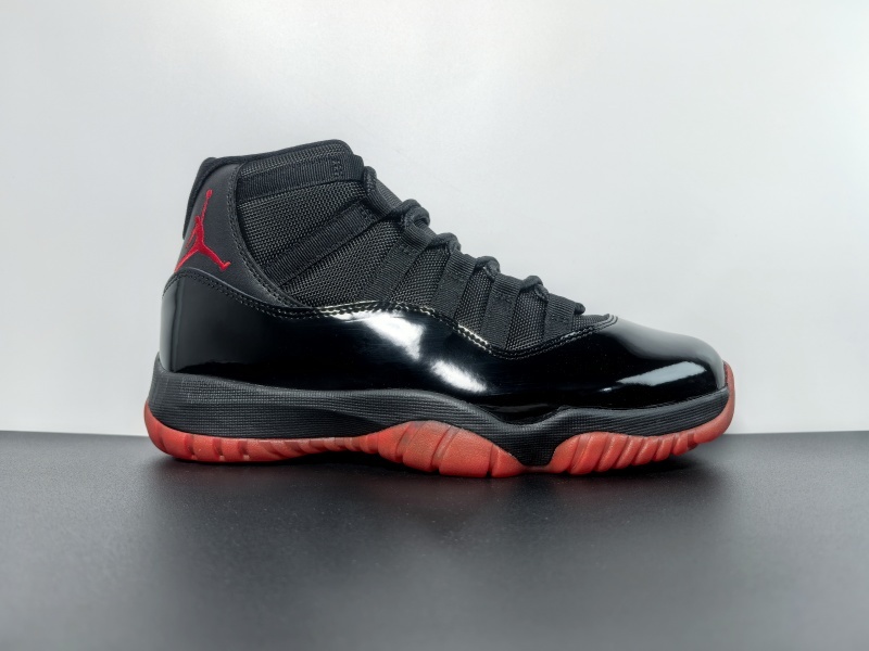 Air Jordan 11 378037-326